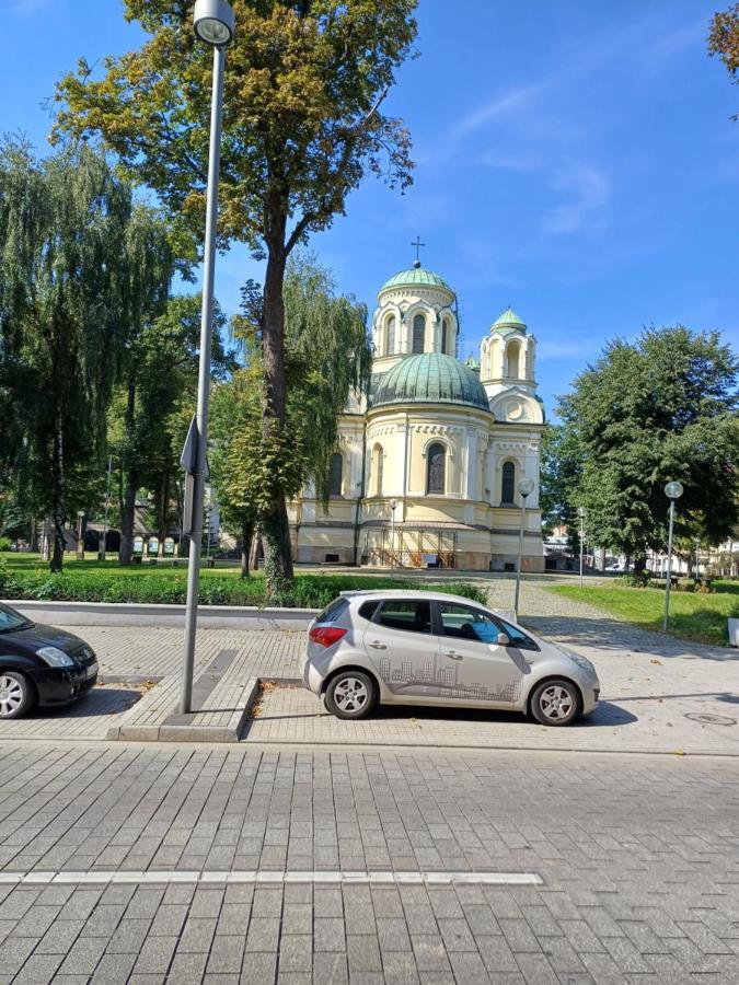 Ommpbooking Wspolna Lazienka 琴斯托霍瓦 外观 照片